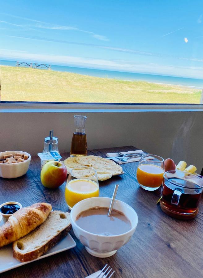 Hotel Club De La Plage Merville-Franceville-Plage Εξωτερικό φωτογραφία